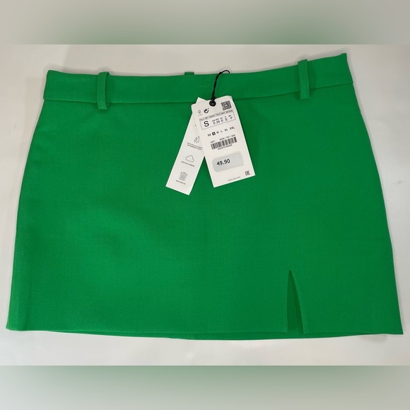 Zara Dresses & Skirts - Zara Mini Skirt